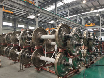 ชุดล้อรถไฟฟ้า ชุดล้อ 1000 มม สําหรับรถไฟฟ้ารถคันล้อและแกนการประกอบ